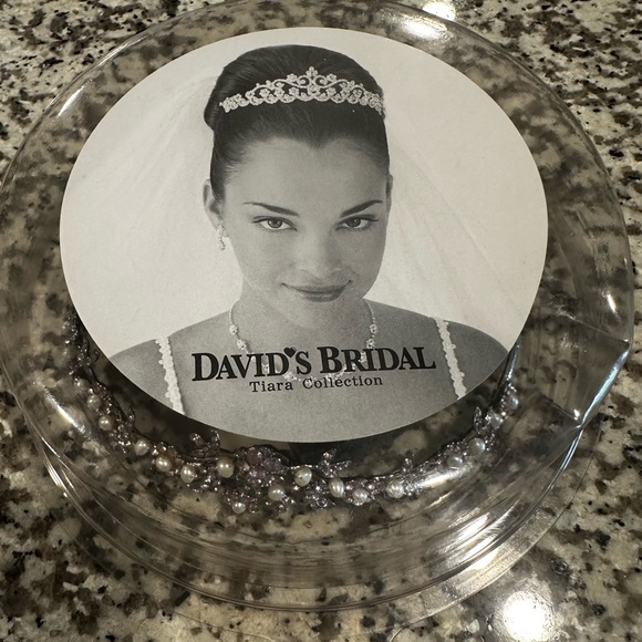 David's Bridal Silver and Pearl Tiara - Picture 1 of 6